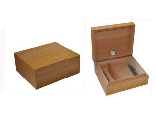 Cigar humidor for 25 cigars